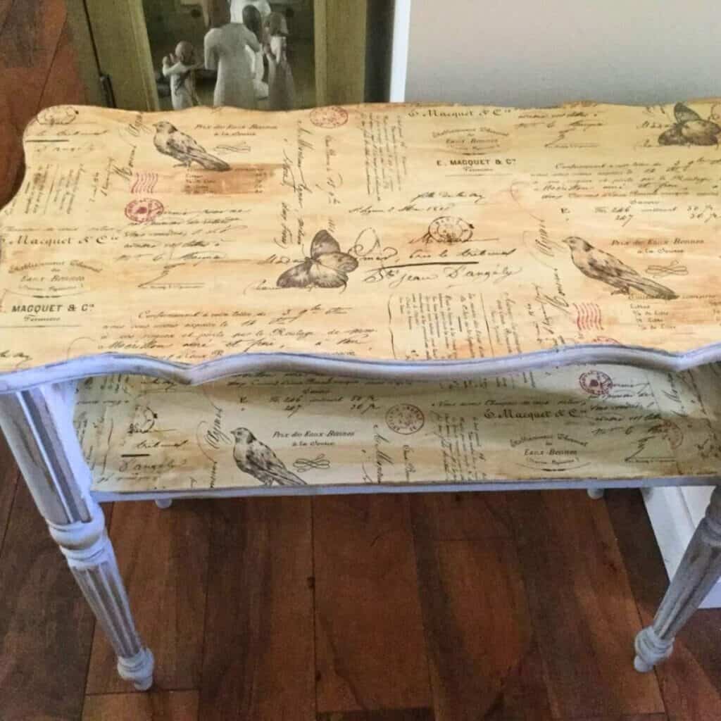 old table updated with drawer liner.