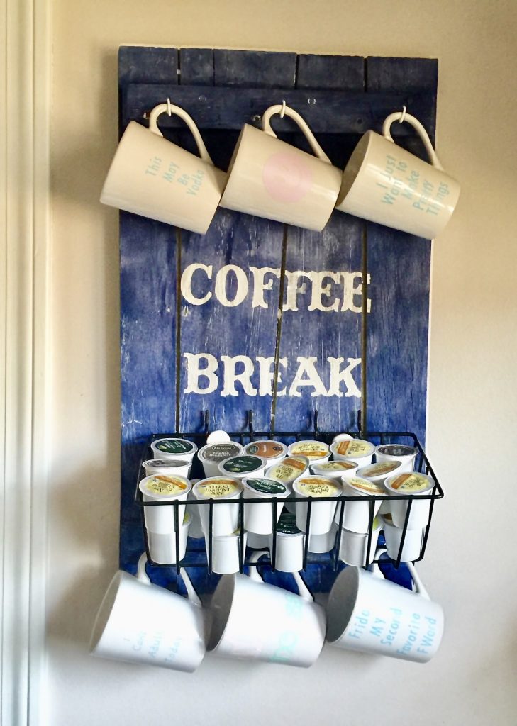 Diy Pallet Coffee Station Our Crafty Mom - Diy Pallet Coffee Cup Holder