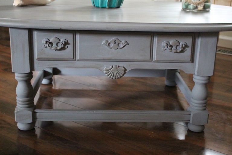 Elegant Coffee Table Makeover DIY With Chalk Paint