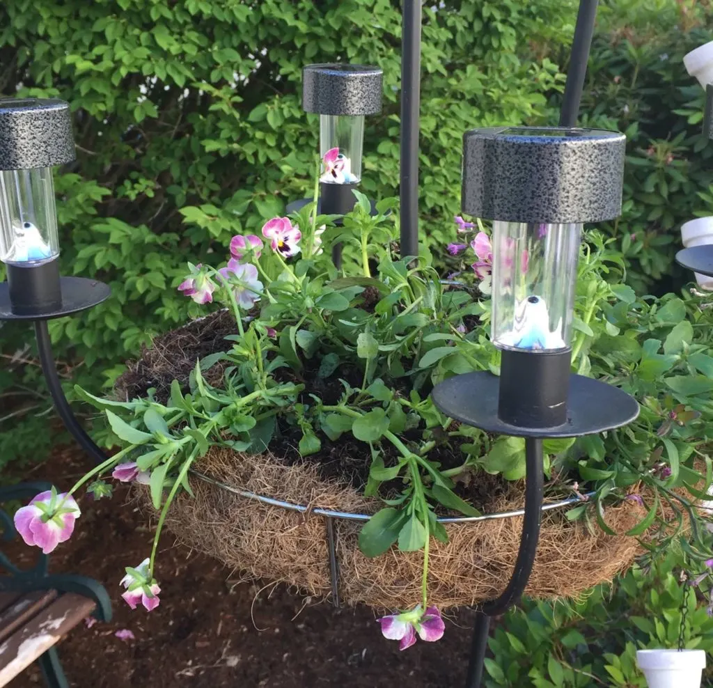 Solar Light Chandelier Planter DIY SOLAR CHANDELIER PLANTER Our Crafty Mom #outdoorplanter #solarplanter