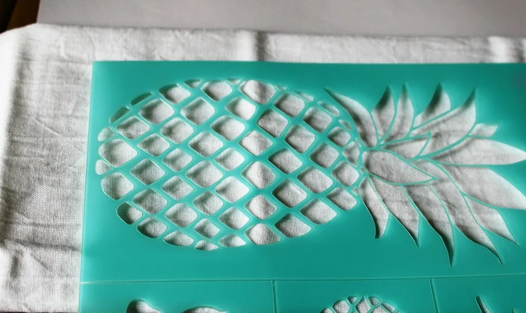 DIY Pineapple Flour Sack Towels Our Crafty Mom 4