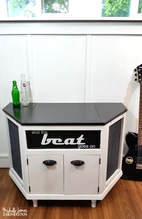https://michellejdesigns.com/giving-a-vintage-turntable-cabinet-a-much-needed-make-over