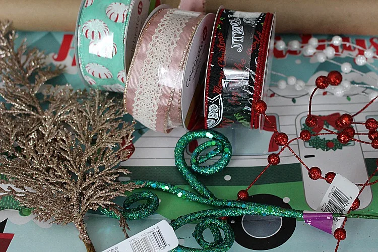 5 Easy Christmas Gift Wrapping Ideas & Blog Hop Our Crafty Mom #bloghop #christmaswrapping