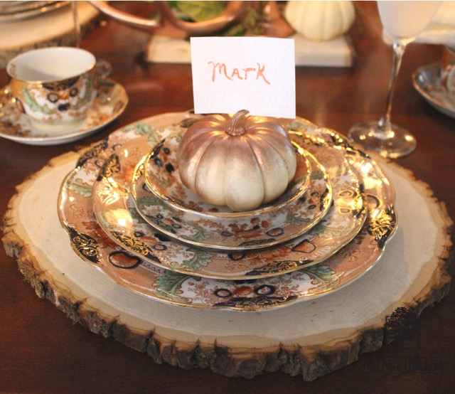 elegant thanksgiving tablescape
