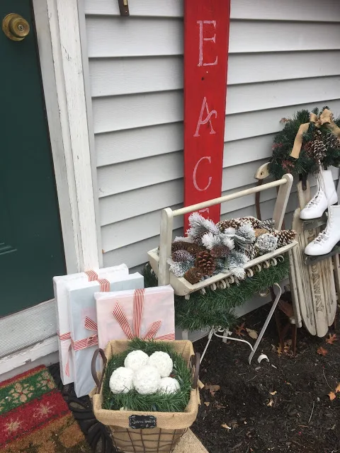 Outdoor Christmas Front Entry 10