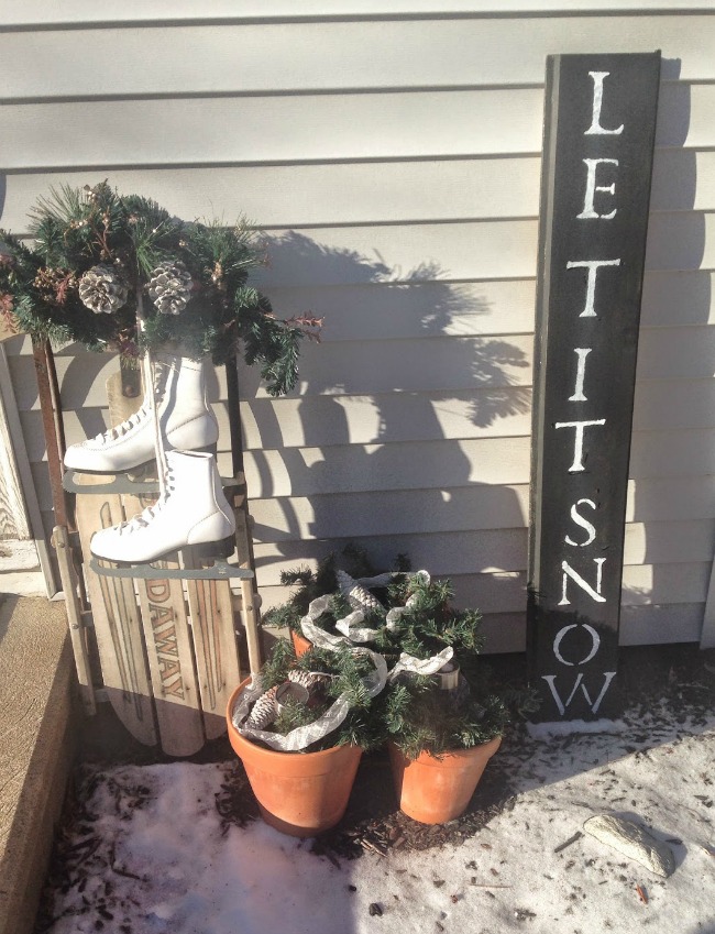 Outdoor Christmas Front Entry Ideas Our Crafty Mom #12daysofchristmas