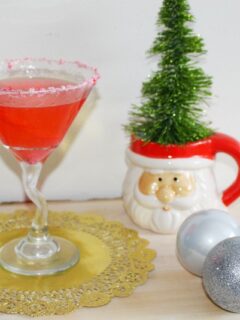 Peppermint Martini – Perfect For The Holidays! - Our Crafty Mom #holidaymartini #christmas martini #virtualcocktailparty