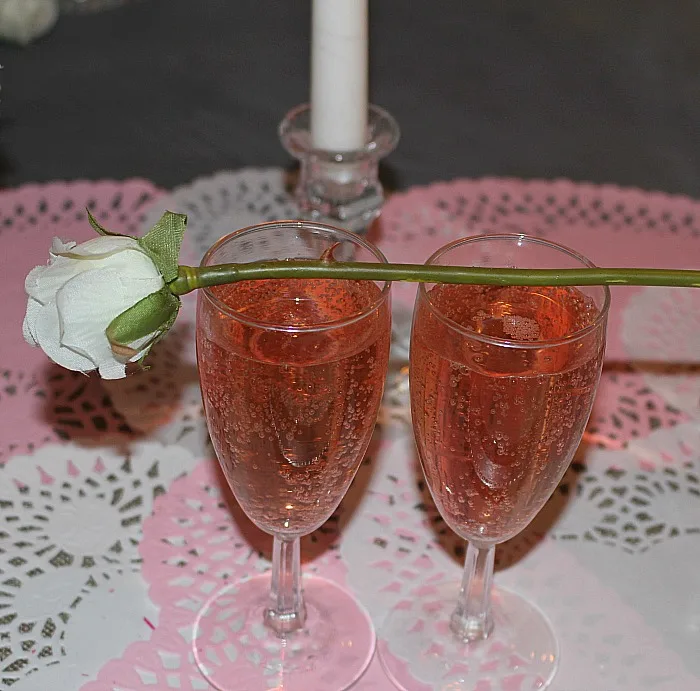 Set A Romantic Tablescape For Two For Valentine's Day Our Crafty Mom #tablescape #valentinesday