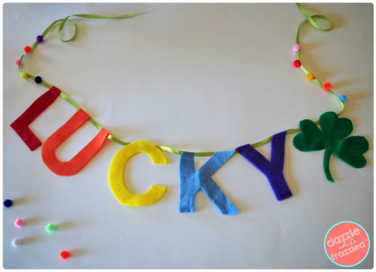 Simple & Fun St. Patrick's Day Crafts, Recipes And Decor MM 192 Our Crafty Mom #stpatricksday #crafts #banners