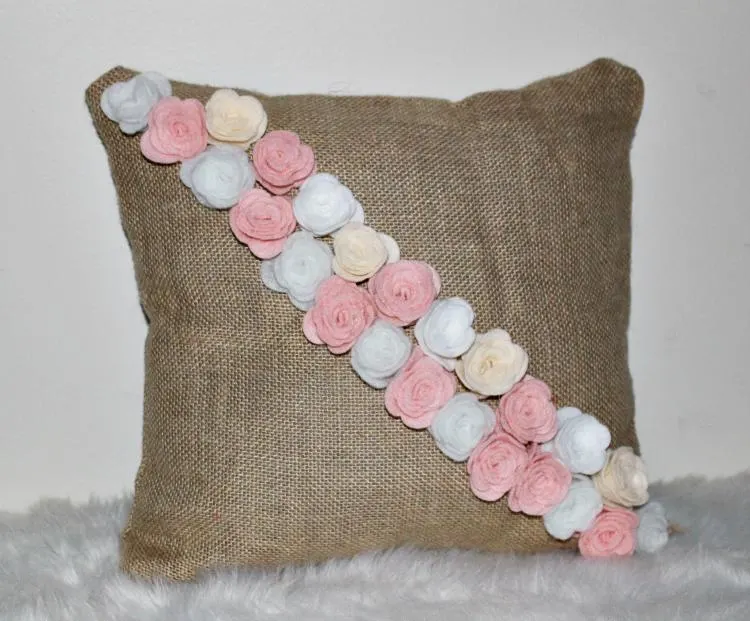 How To Make A Pretty No-Sew Spring Pillow Our Crafty Mom #springpillow #nosewpillow #feltcrafts