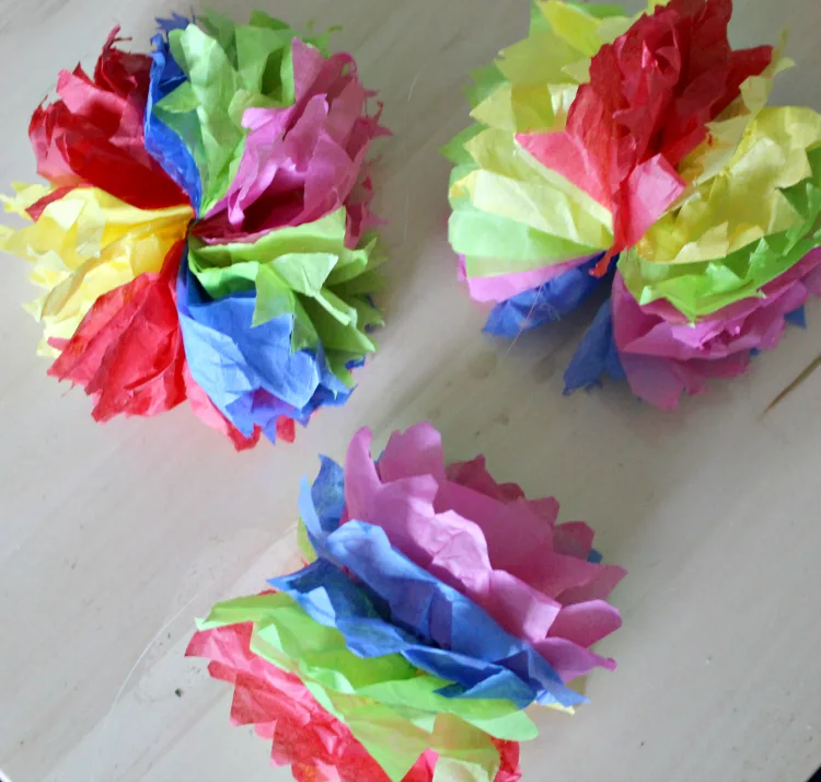 How To Make DIY Hanging Tissue Paper Flower Garland Our Crafty Mom #creativebloggers #tissuepapercrafts #tissuepaperflowers #ourcraftymom