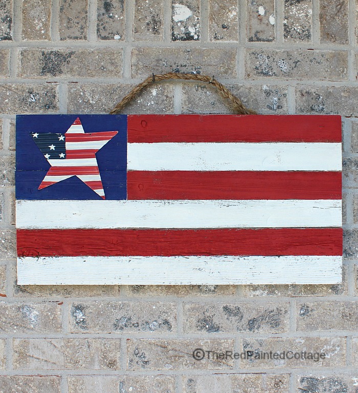 Quick And Easy Red, White & Blue Crafts And Home Decor Our Crafty Mom #redwhiteandblue #patrioticcrafts #fourthofjulydecor #patrioticdecor #merrymonday