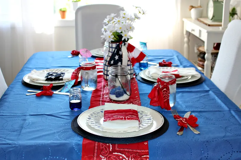 Easily Create A Fun And Inexpensive Patriotic Tablescape Our Crafty Mom #patriotictablescapebloghop #patriotictablescape #fourthofjulytablescape #redwhiteandblue
