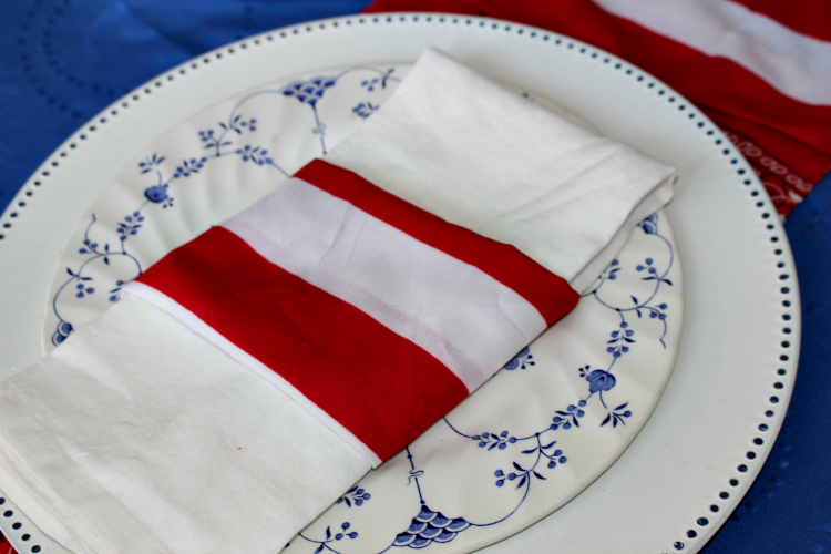 Easily Create A Fun And Inexpensive Patriotic Tablescape Our Crafty Mom #patriotictablescapebloghop #patriotictablescape #fourthofjulytablescape #redwhiteandblue