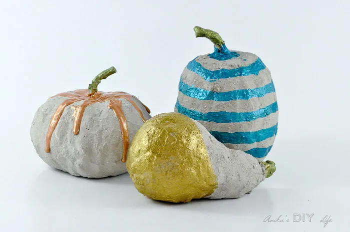 DIY-concrete-pumpkins-Anikas-DIY-Life