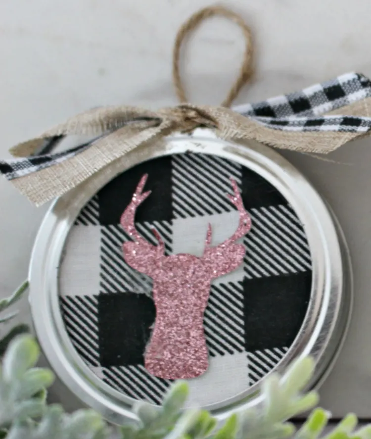 Feature Image Deer Ornament