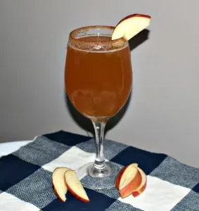 Crisp-And-Delicious-Sparkling-Apple-Pie-Cocktail-Our-Crafty-Mom