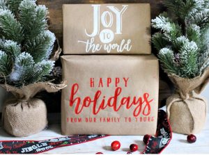 Make Your Own Christmas Gift Wrapping Paper With Chalk Couture