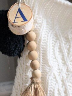 wood bead stocking tag