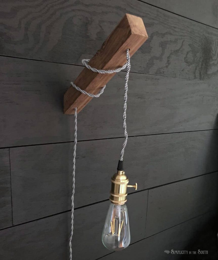 How-to-make-a-simple-modern-industrial-wall-light-
