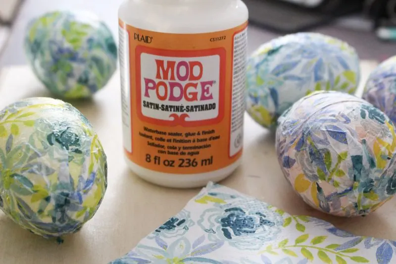 mod podge with 4 easter eggs