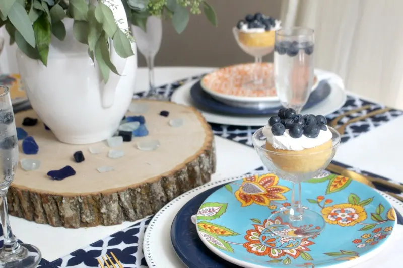 summer tablescape with wood slice