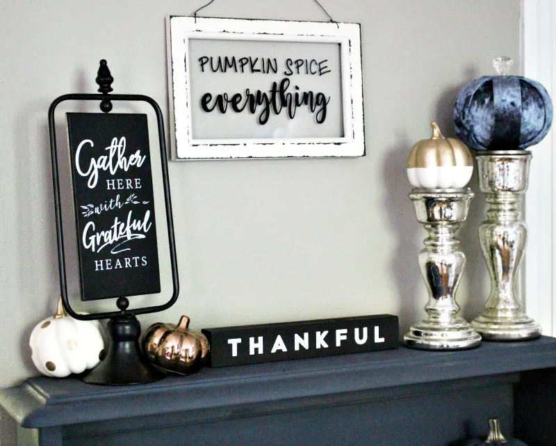 pumpkin spice everything with decocrated fall home decorating