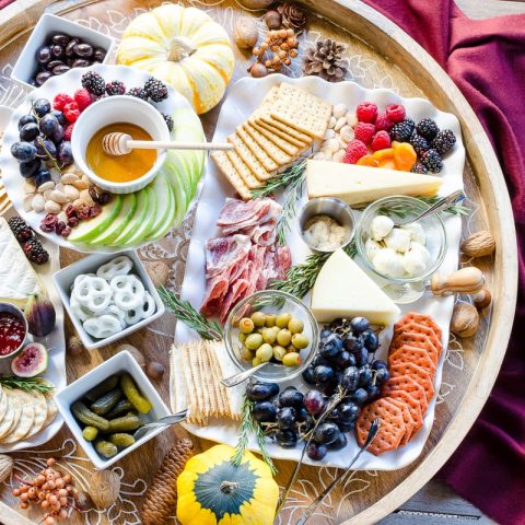 How To Make The Ultimate DIY Charcuterie Board