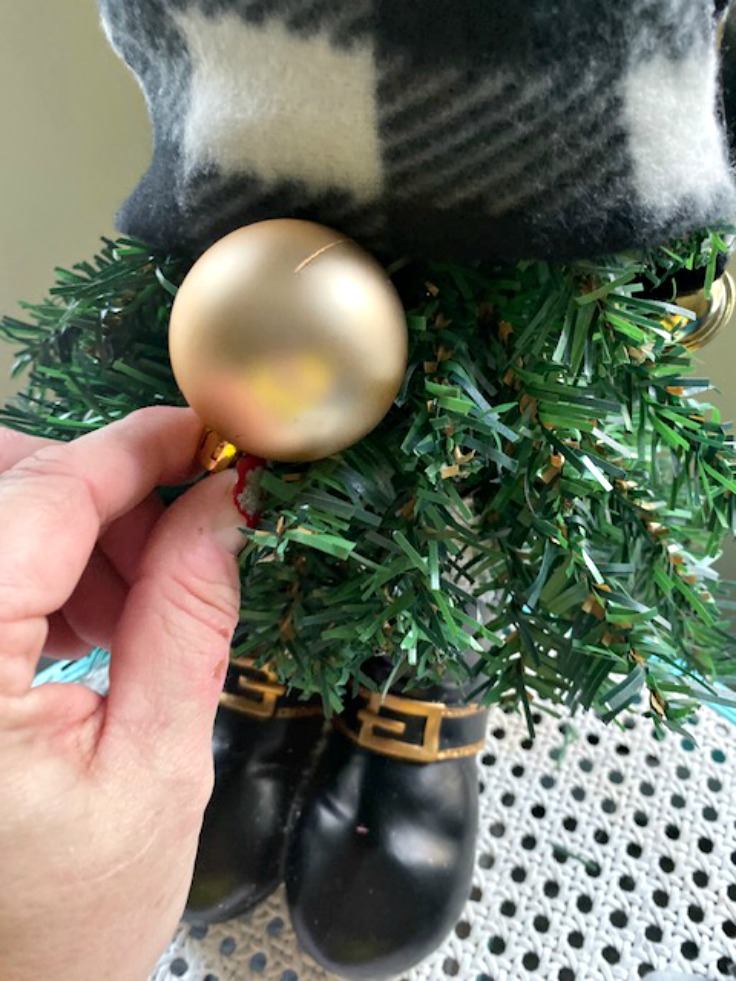 ornament ball on gnome for nose