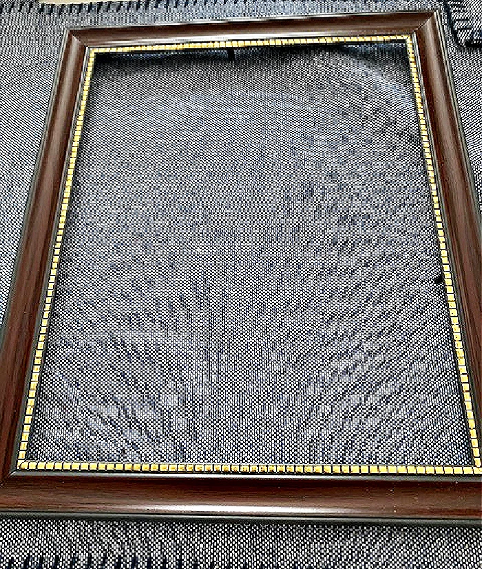 empty frame