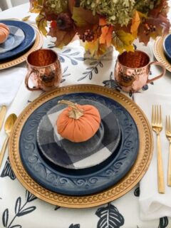 Beautiful Fall Tablescape Ideas In Blue And Orange