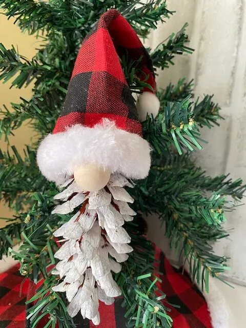 4 Christmas Pine Cone Ornaments Decor DIY