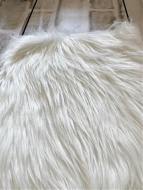 faux fur for gnome on wreath form