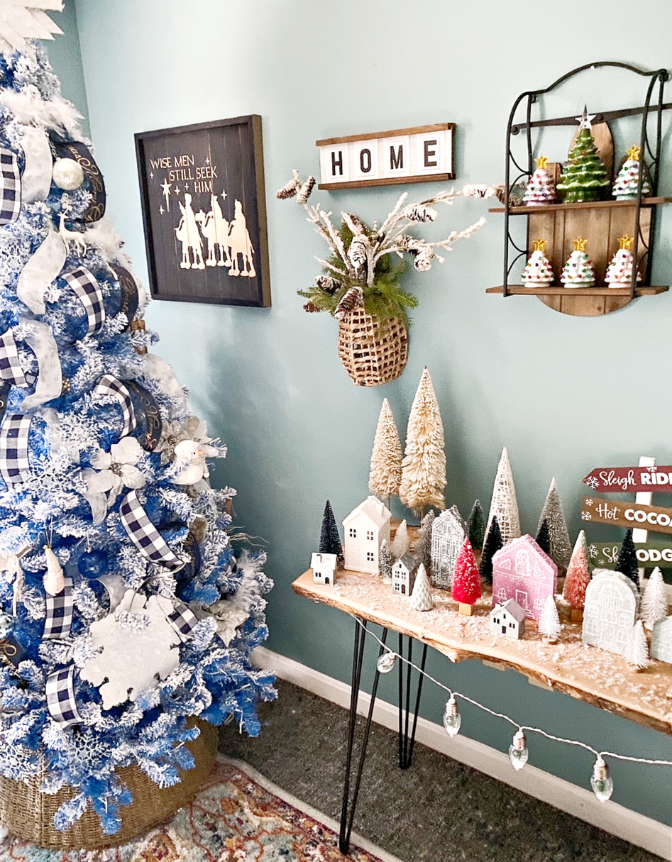 46 Creative Christmas Tree Themes to Show Off Your Personality
