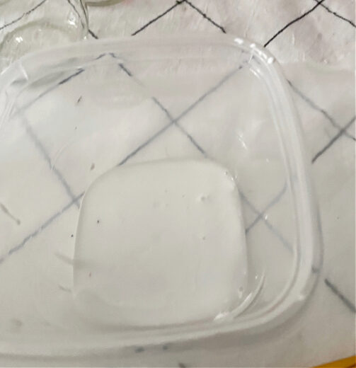 How To Easily Tint Mason Jars With Food Coloring