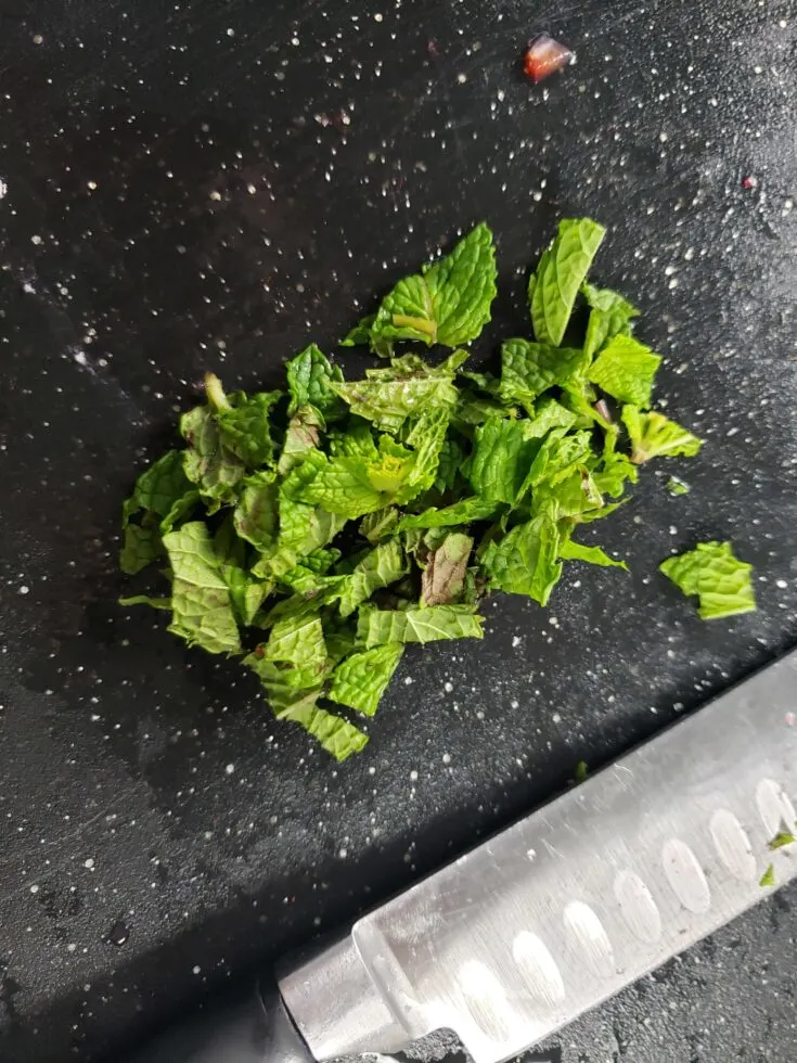 cut up mint for salad