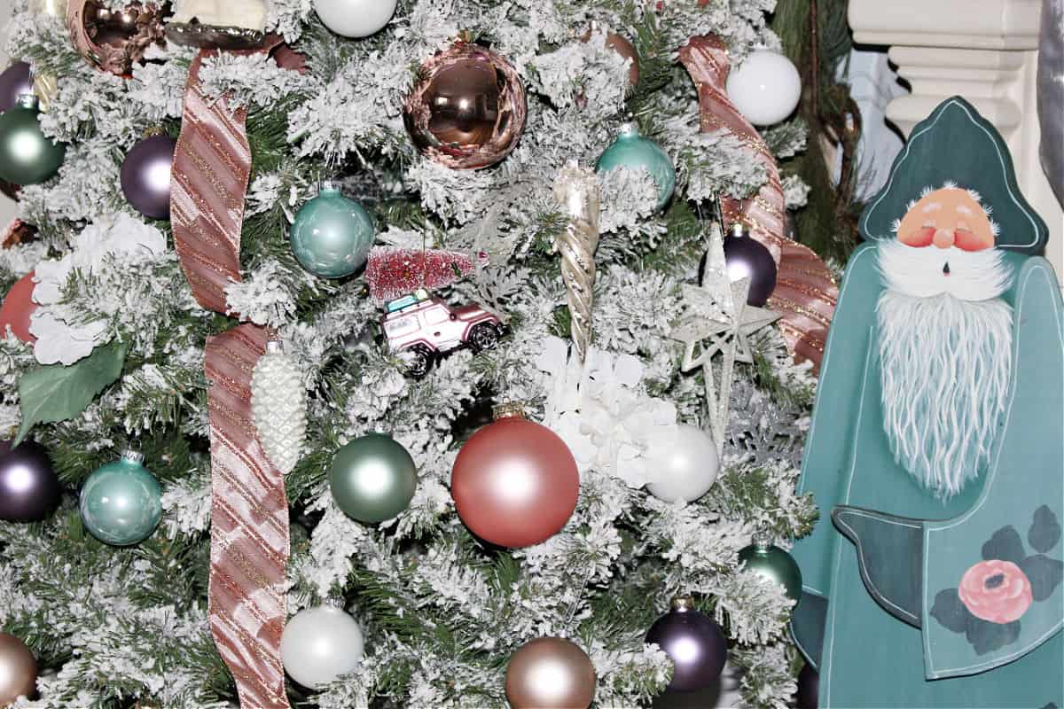 Christmas Tree Decor Blog Hop feature image
