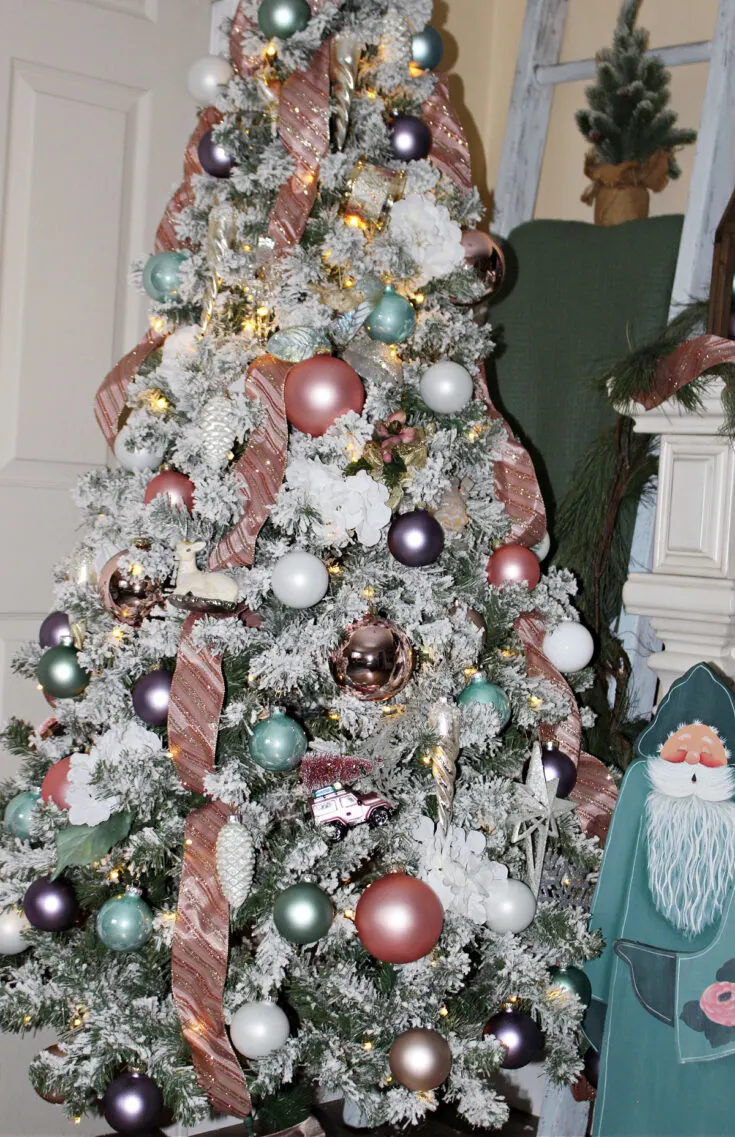 Christmas Tree Decor with vintage Santa
