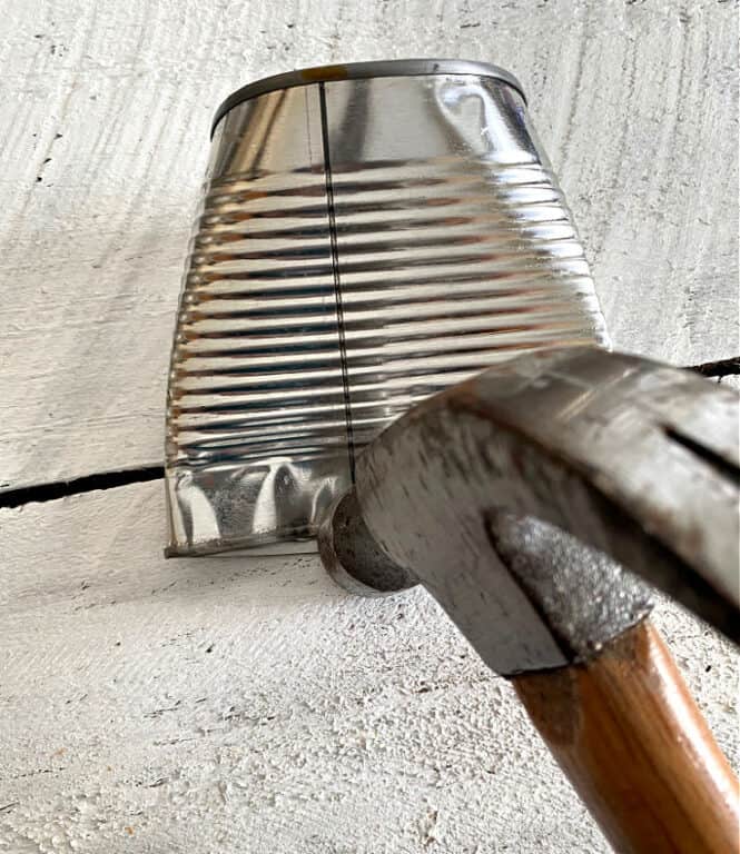 Make Repurposed Tin Can Wall Pocket Planters (Pocket Posey)