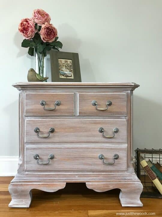 15 Amazing Whitewash Furniture Makeovers