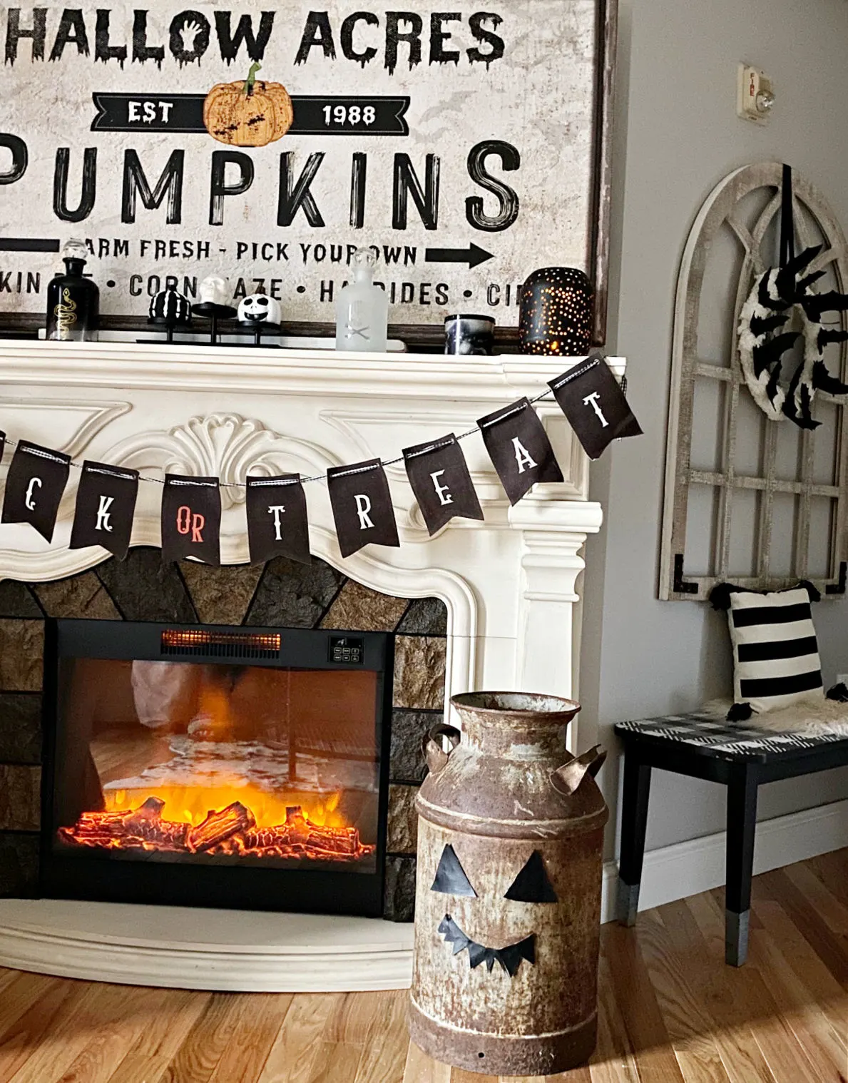 Halloween mantel with black and white