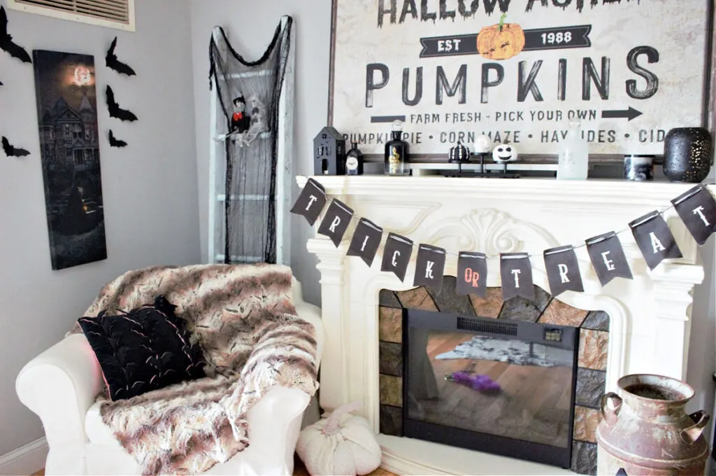 Black and White Halloween Decor with mantel ideas