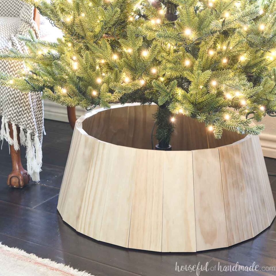 15 DIY Christmas Tree Collar Ideas For Any Style Tree