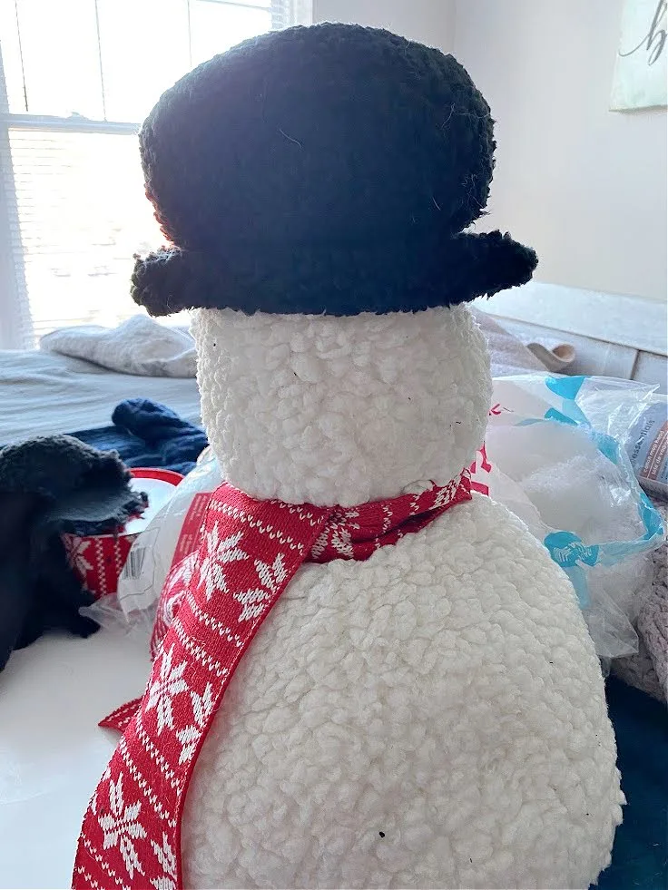 sherpa hat for snowman pillow