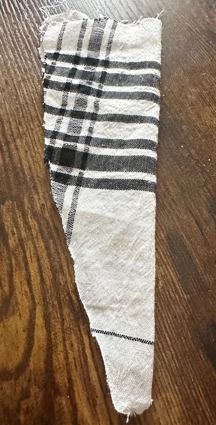 fabric cut in a triangle