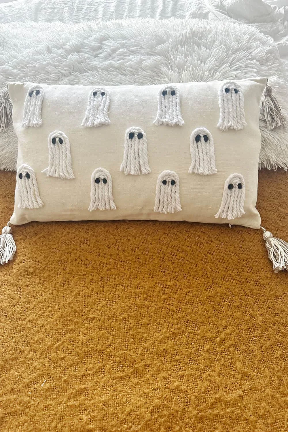 diy ghost pillow made with decocrated lumbar pillow