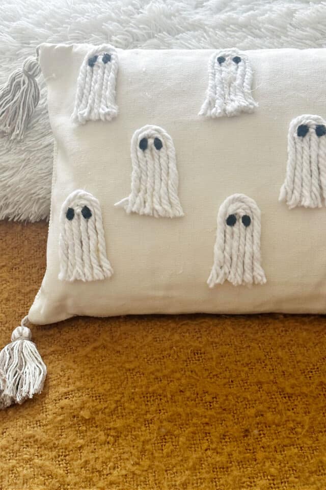 How to Create Your Own Adorable DIY Halloween Ghost Pillow