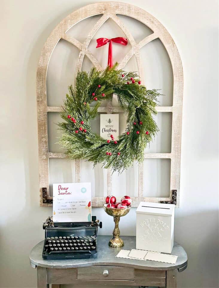 Red and White Christmas Decorations for a Classic Holiday Home