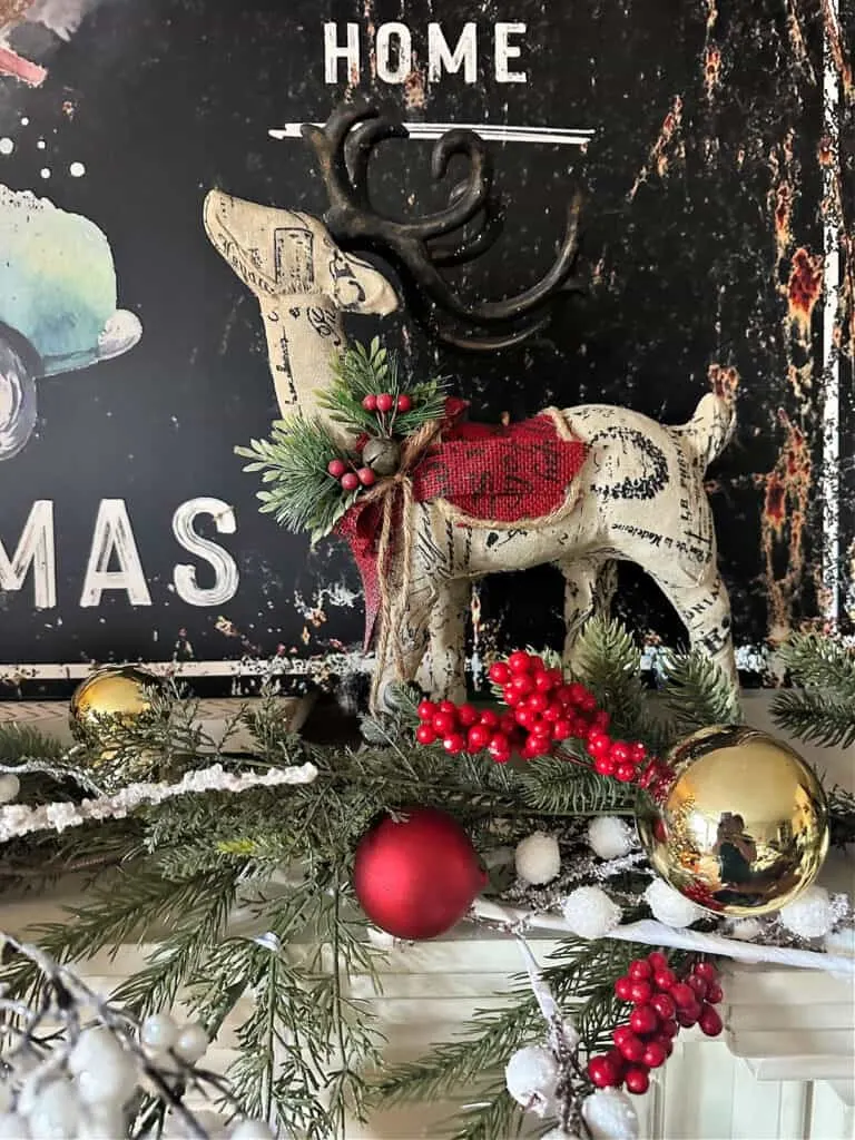 20 Ideas and Inspiration for Christmas Decor Themes in 2023 - Shiplap and  Shells