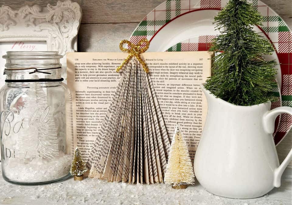 Easy Tutorial for Christmas Tree Folded Book Art